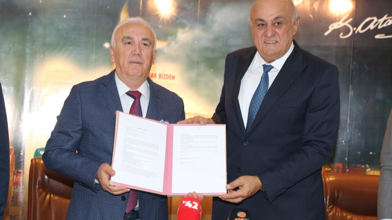 Konya Şeker ve Tarım Kredi g&uuml;&ccedil;lerini birleştirdi