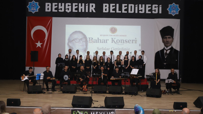 Beyşehir'de kulakların pasını silen konser