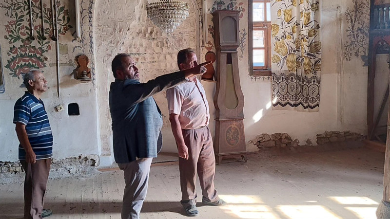 Tarihi cami restore edilmeyi bekliyor