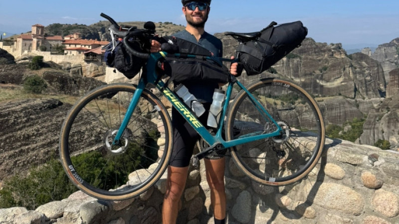 Bisikleti ile Emerdin Dağı&rsquo;nı aşarak Beyşehir&rsquo;e ulaştı