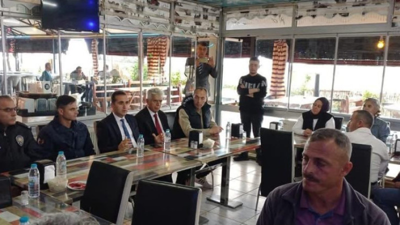 H&uuml;y&uuml;k'te muhtarlara vefa