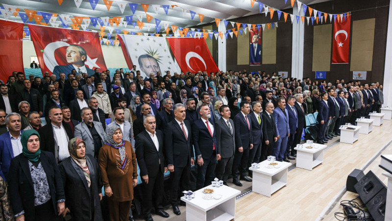 AK Partili mahalle başkanları Beyşehir&rsquo;de buluştu