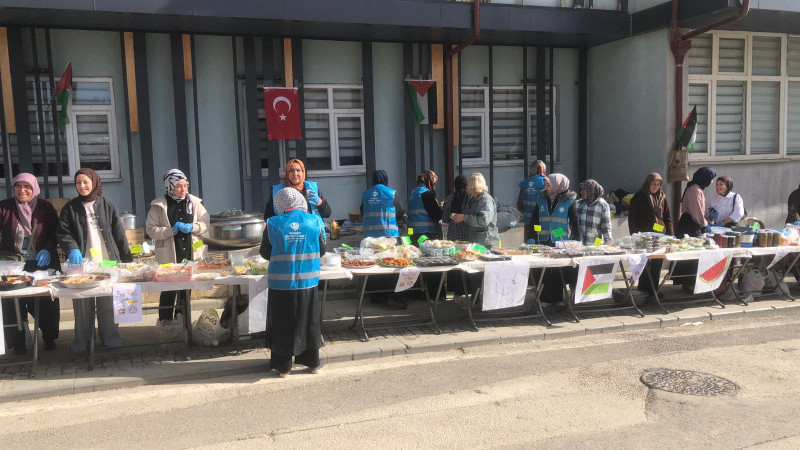 H&uuml;y&uuml;k&rsquo;ten Filistin&rsquo;e destek kermesi