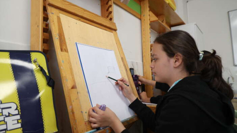 Gen&ccedil;ler geleceğe KOMEK'le hazırlanıyor