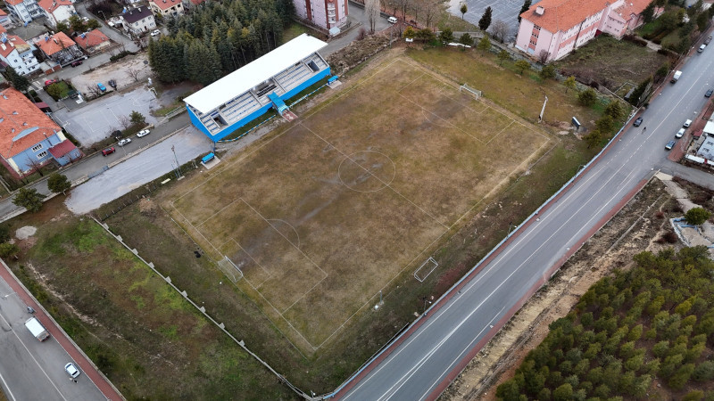 Beyşehir'in stadyumu sentetik &ccedil;im olacak