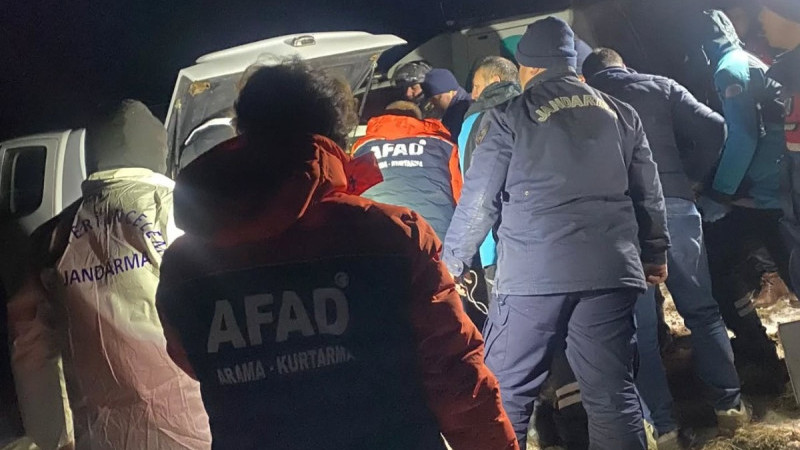 Dağda korkun&ccedil; son! AFAD cenazeyi g&uuml;&ccedil;l&uuml;kle indirdi