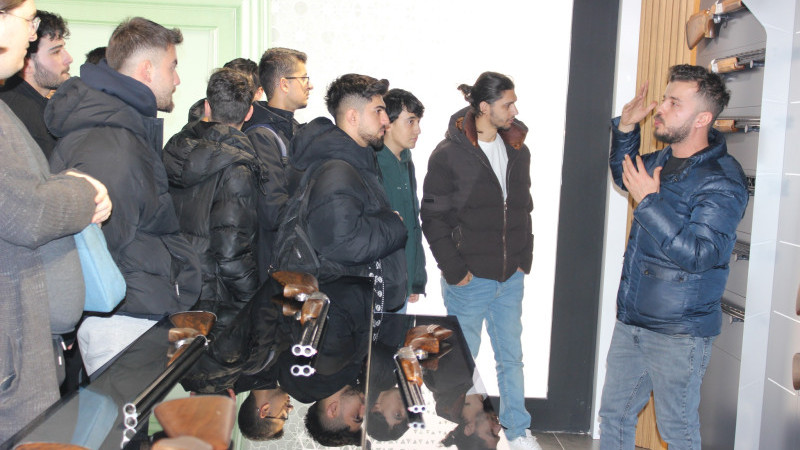 D&uuml;nya markaları &ouml;ğrencilerle buluştu!