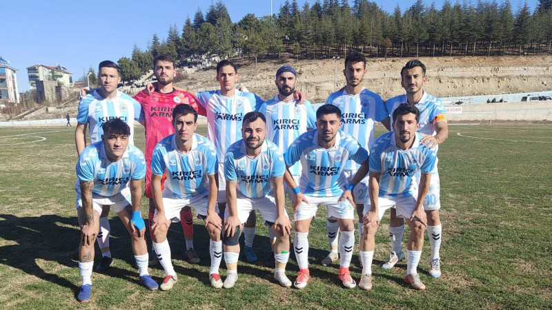 Martılar u&ccedil;uşa ge&ccedil;ti