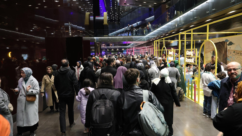 Altın dokunuşlar festivali s&uuml;r&uuml;yor