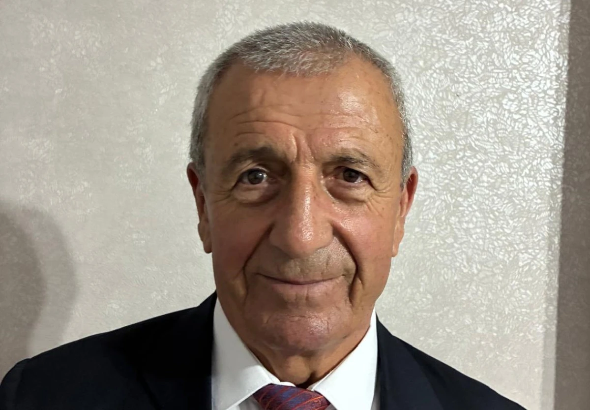 H&uuml;y&uuml;k siyasetinde yeni sayfa