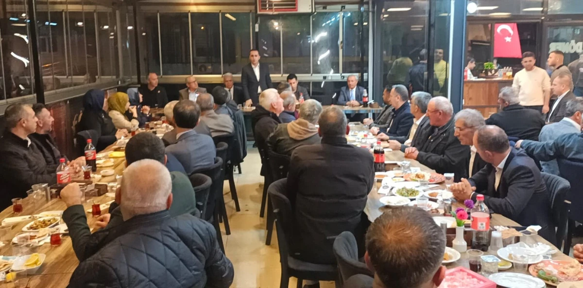 H&uuml;y&uuml;k&rsquo;te muhtarlar iftarı