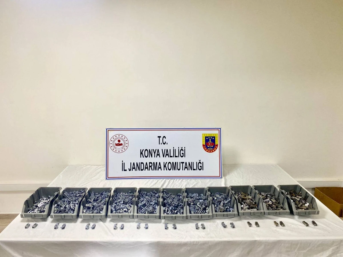 Jandarma su&ccedil;a ge&ccedil;it vermedi