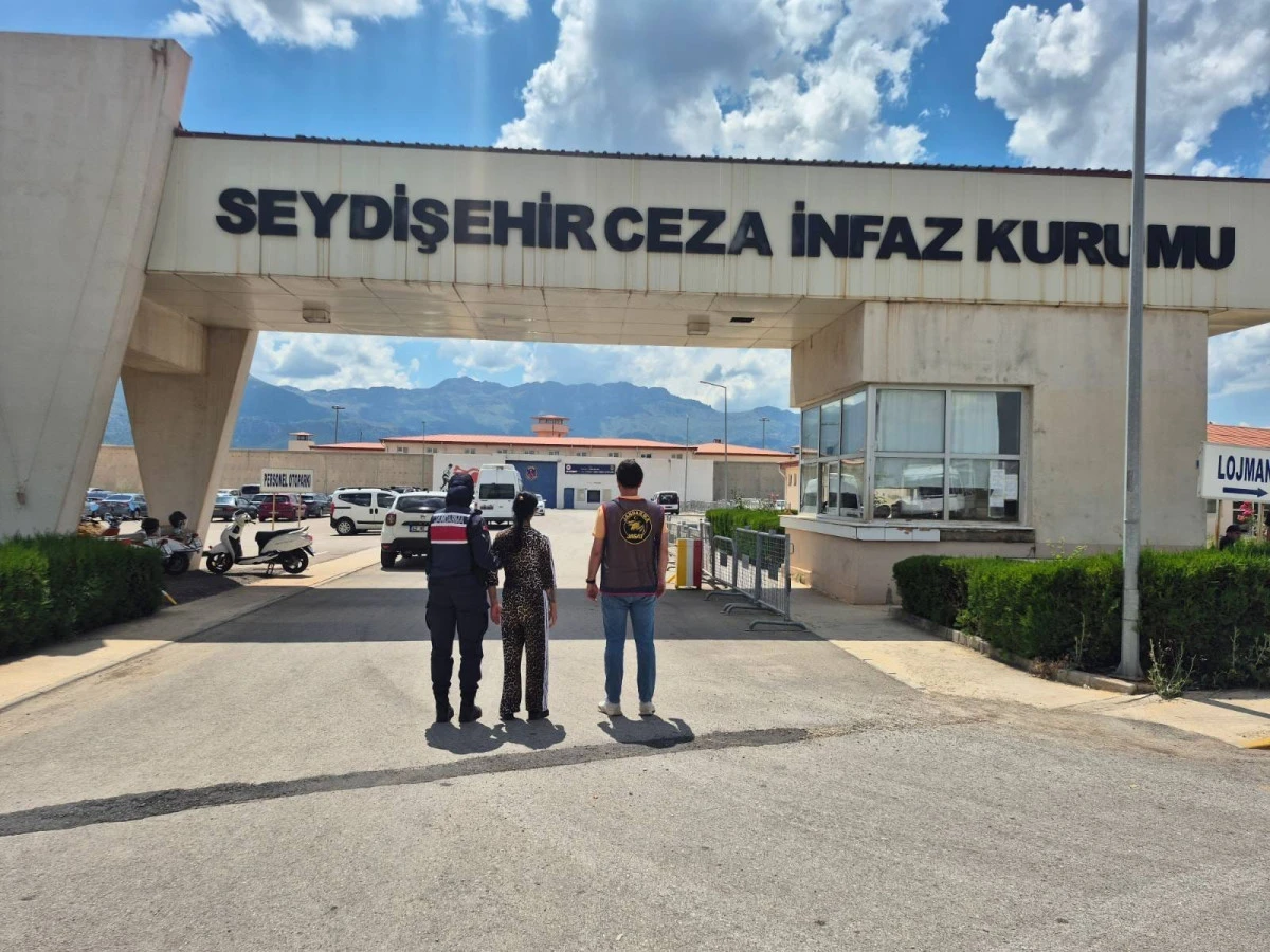Jandarmadan su&ccedil;lulara ge&ccedil;it yok