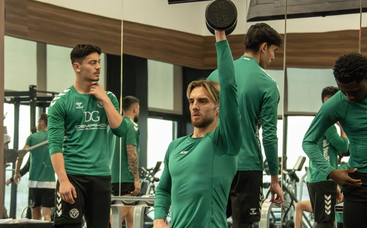 Konyaspor'da Galatasaray mesaisi başladı