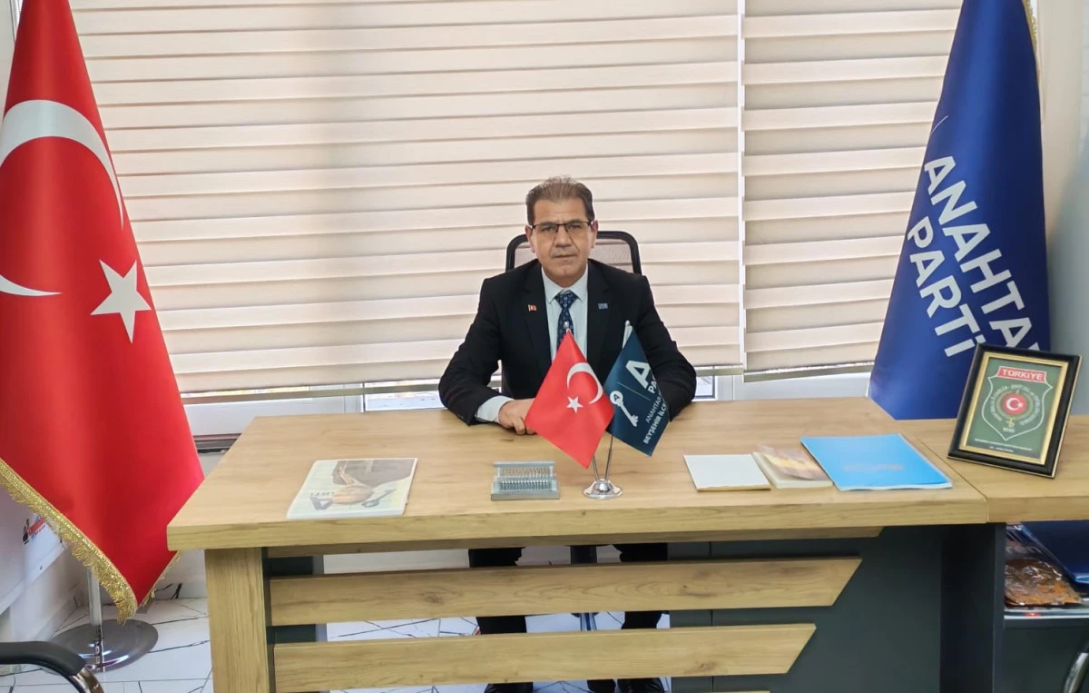 Musa Tutal: Uygur T&uuml;rkleri ve Doğu T&uuml;rkistan yok oluyor