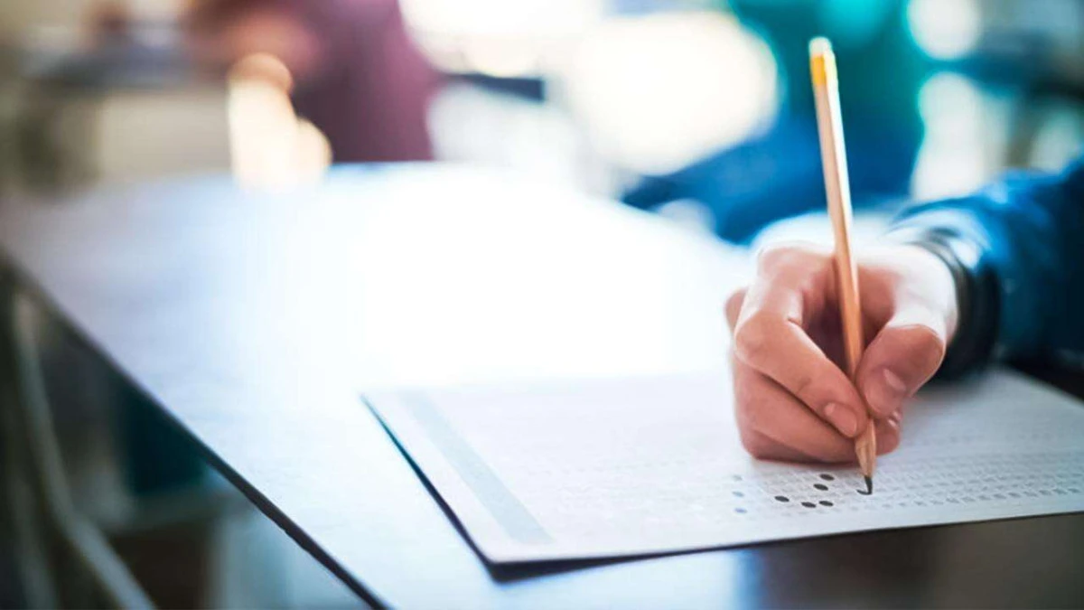 &Ouml;d&uuml;ll&uuml; siyer yarışması! 100 &ouml;ğrenci ailesiyle umreye gidecek