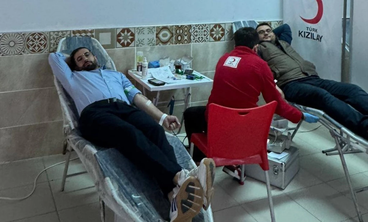 Okullar tek y&uuml;rek oldu, kan bağışıyla hayat kurtardılar