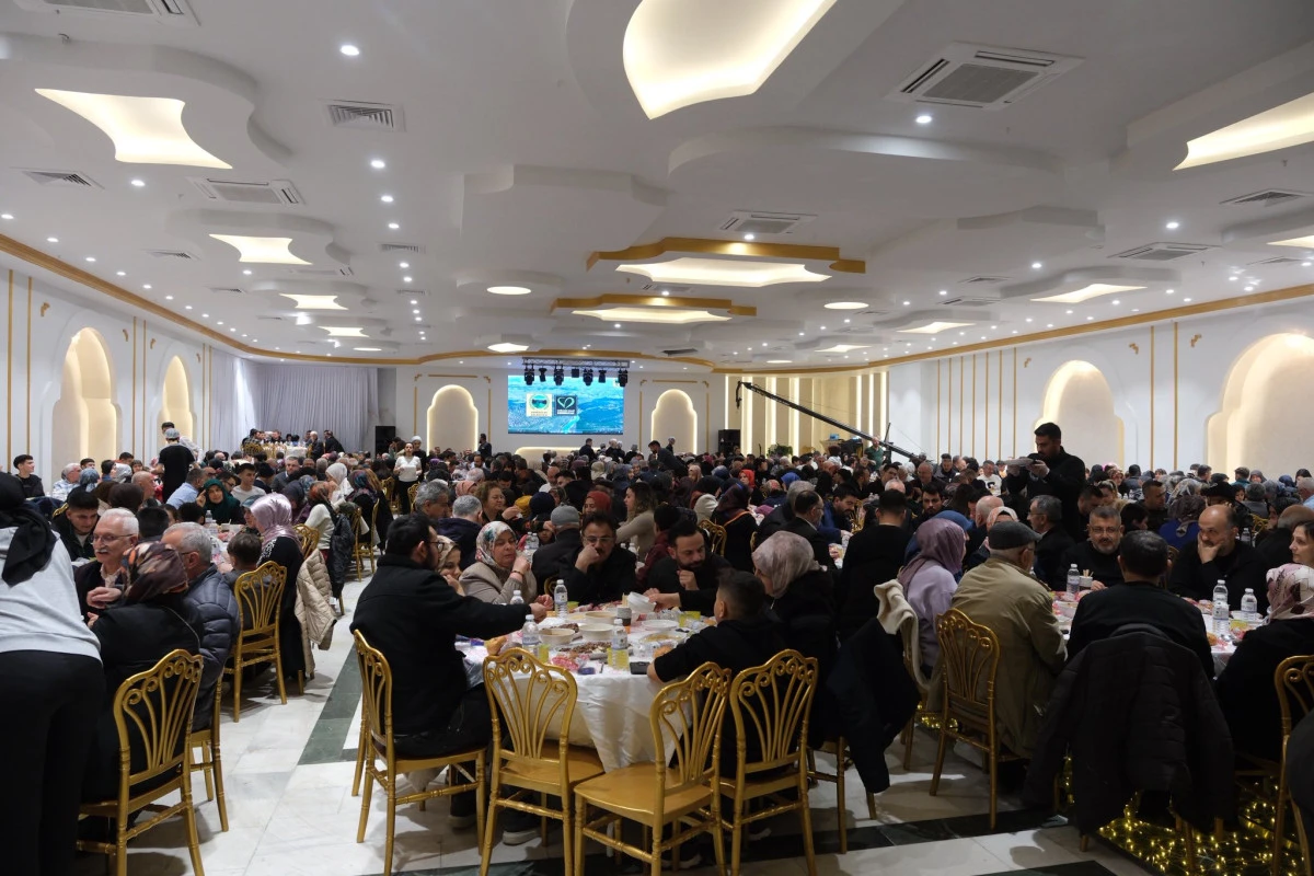 Ramazan sofrasında hemşeri dayanışması!