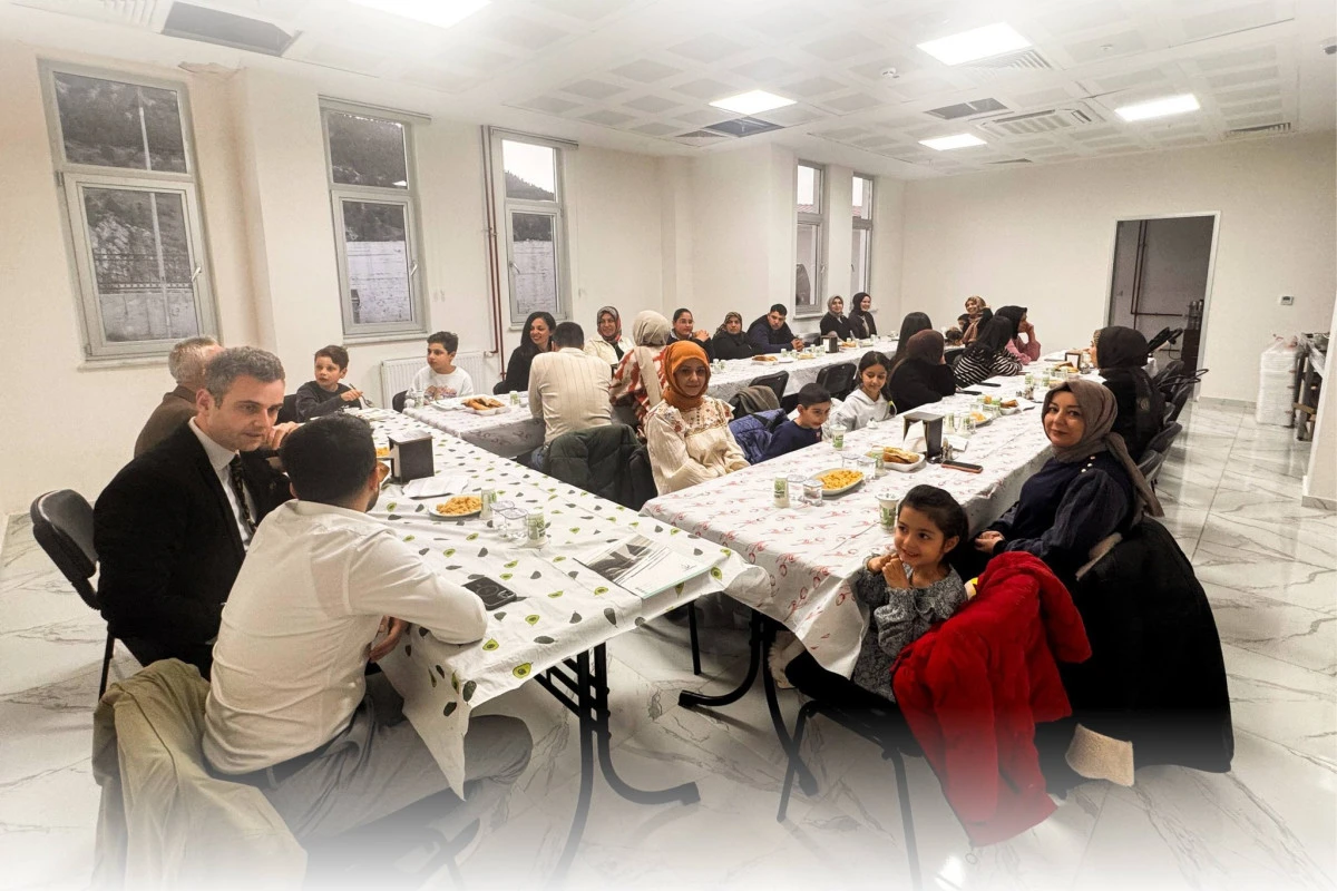 Sağlık hizmetinin kahramanları iftarda