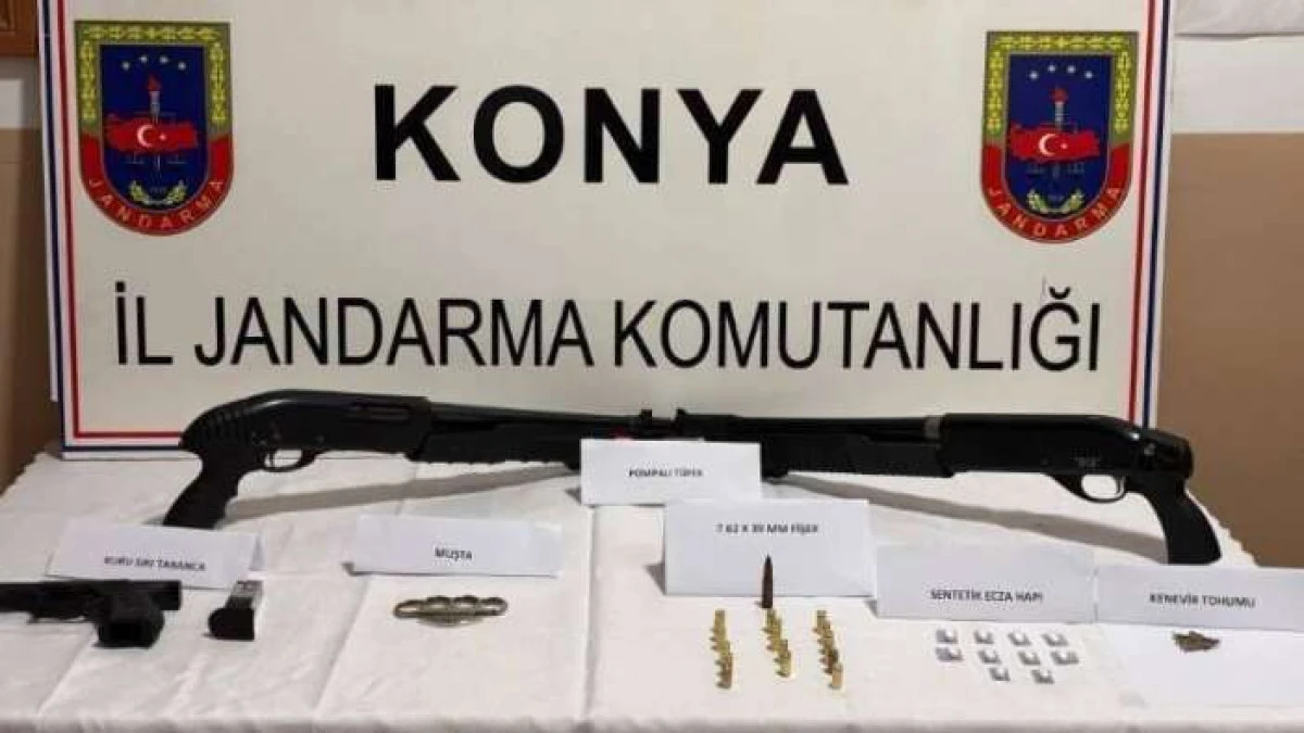 Silah,uyuşturucu,muşta&hellip; Hepsini jandarma ele ge&ccedil;irdi