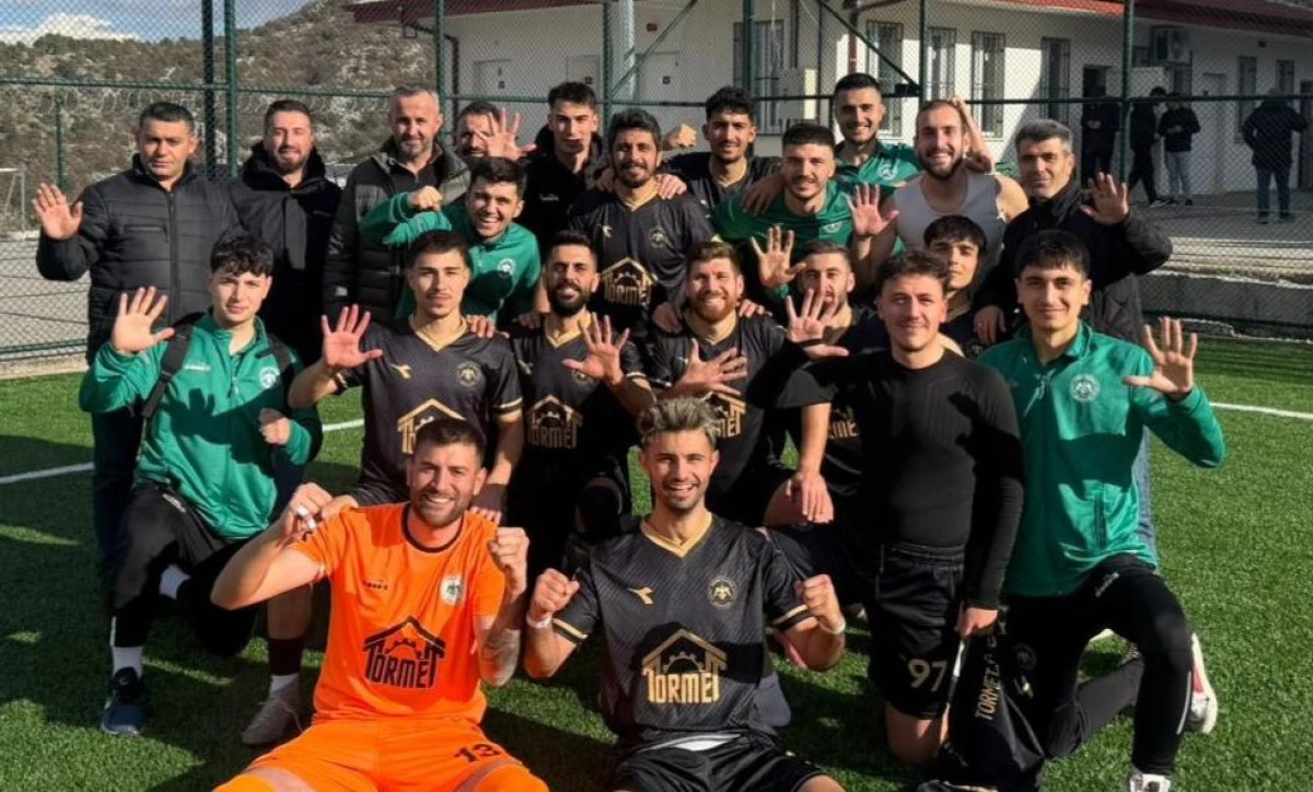 &Uuml;z&uuml;ml&uuml;spor&rsquo;dan gol resitali: 5-0