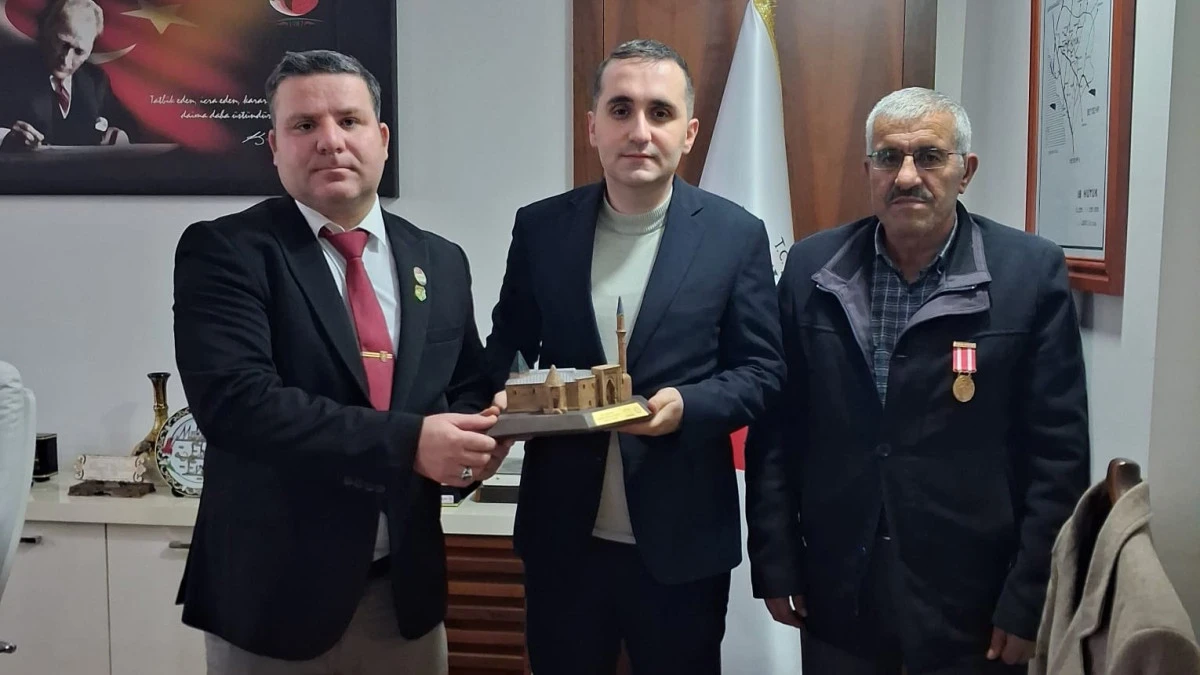 Vefa ziyareti! Gaziler Kaymakam Evsen&rsquo;le bir araya geldi