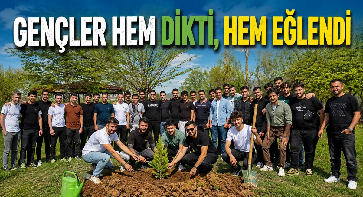 Yurtta kalan &ouml;ğrenciler fidanları toprakla buluşturdu
