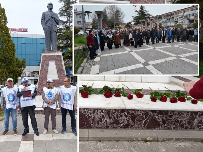Eğitimcilerden &ldquo;unutmayacağız&rdquo; vurgusu! Karanfil bıraktılar